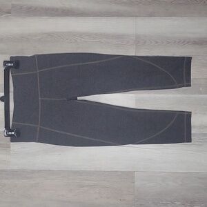 Athleta‎ Womens S Grey Contrast Stitch Capri Leggins Active Stretch Workout